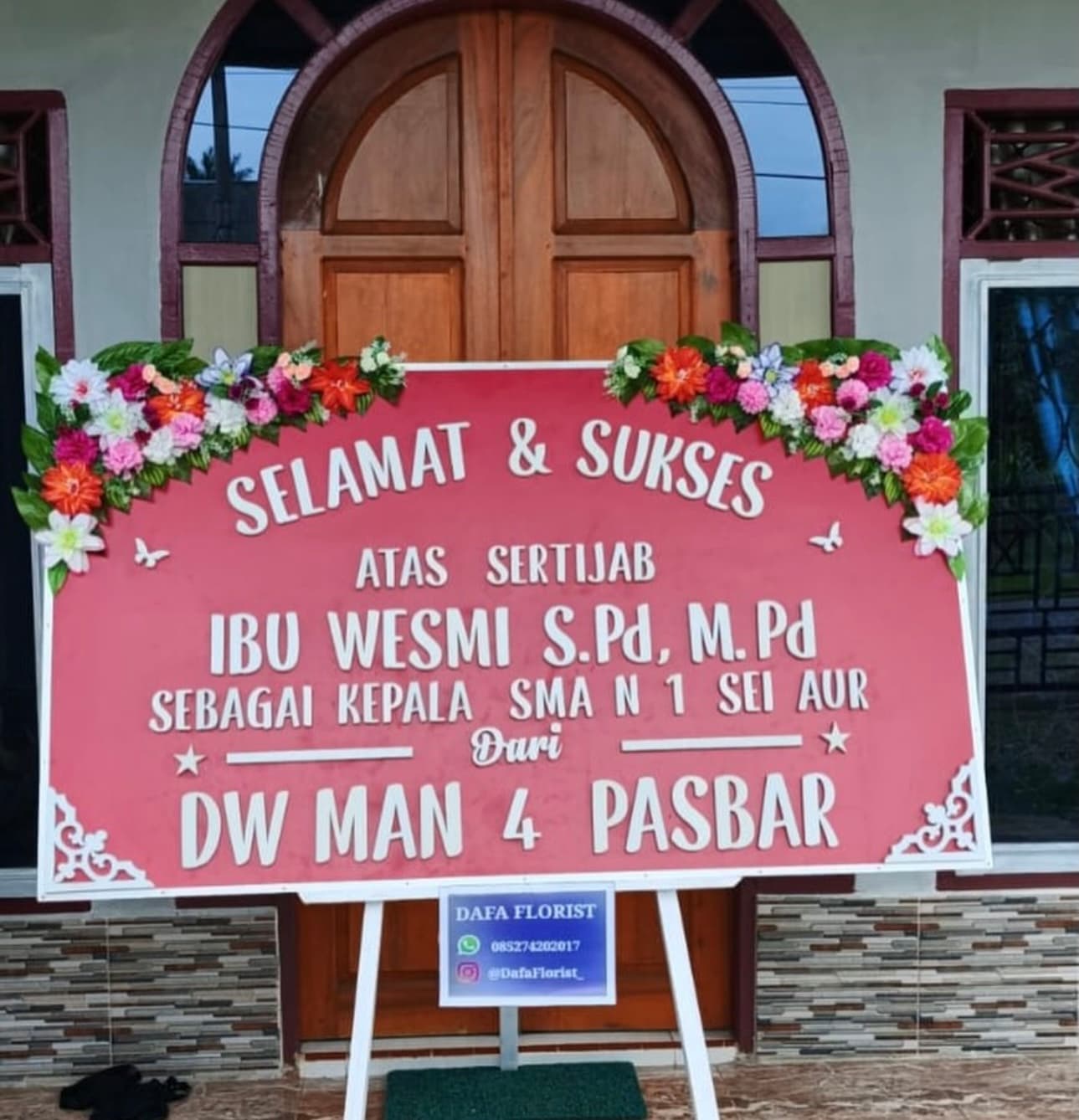 Papan Bunga Ucapan Selamat